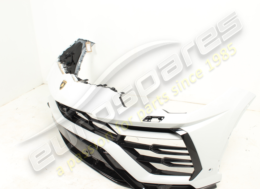 PARACHOQUES DELANTERO COMPLETO LAMBORGHINI USADO. NÚMERO DE PARTE EAP1425706 (2) parachoques delantero completo lamborghini usado. número de parte eap1425706 (2)