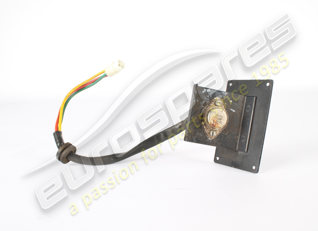 TRANSISTOR DE POTENCIA USADO Ferrari. NÚMERO DE PIEZA 126856 (1)
