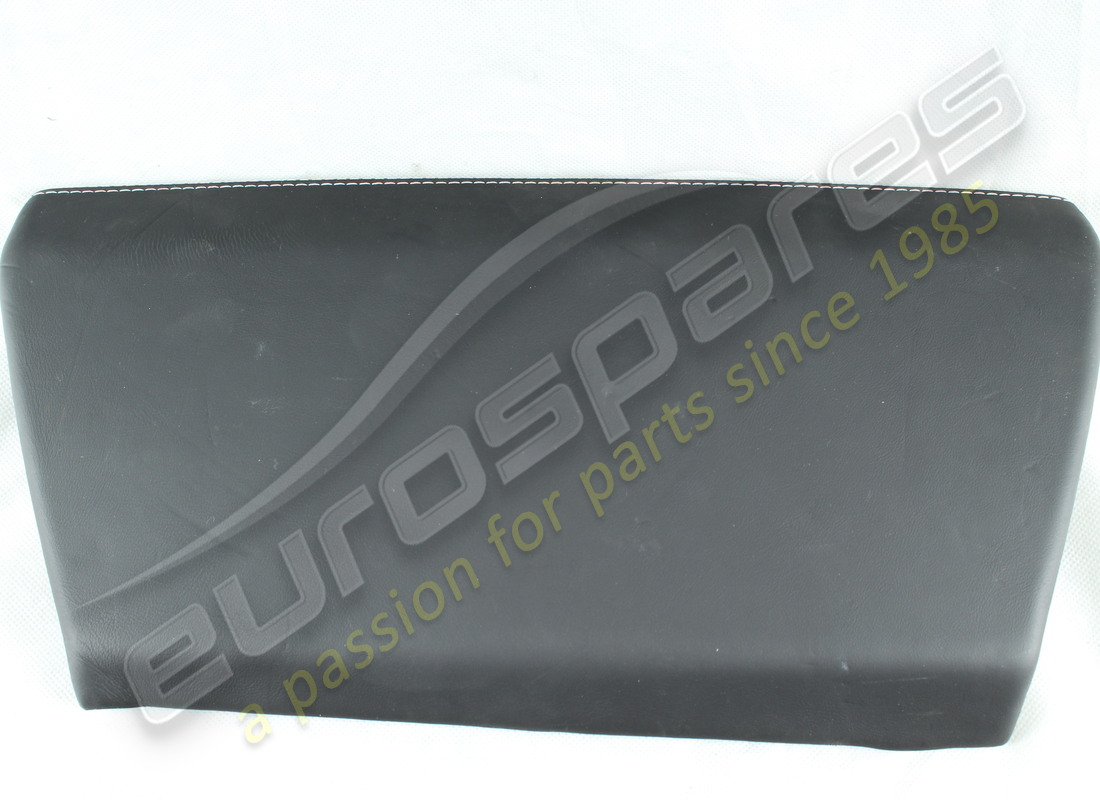 PUERTA RECORTADA Ferrari USADA. NÚMERO DE PARTE 82875600 (1)