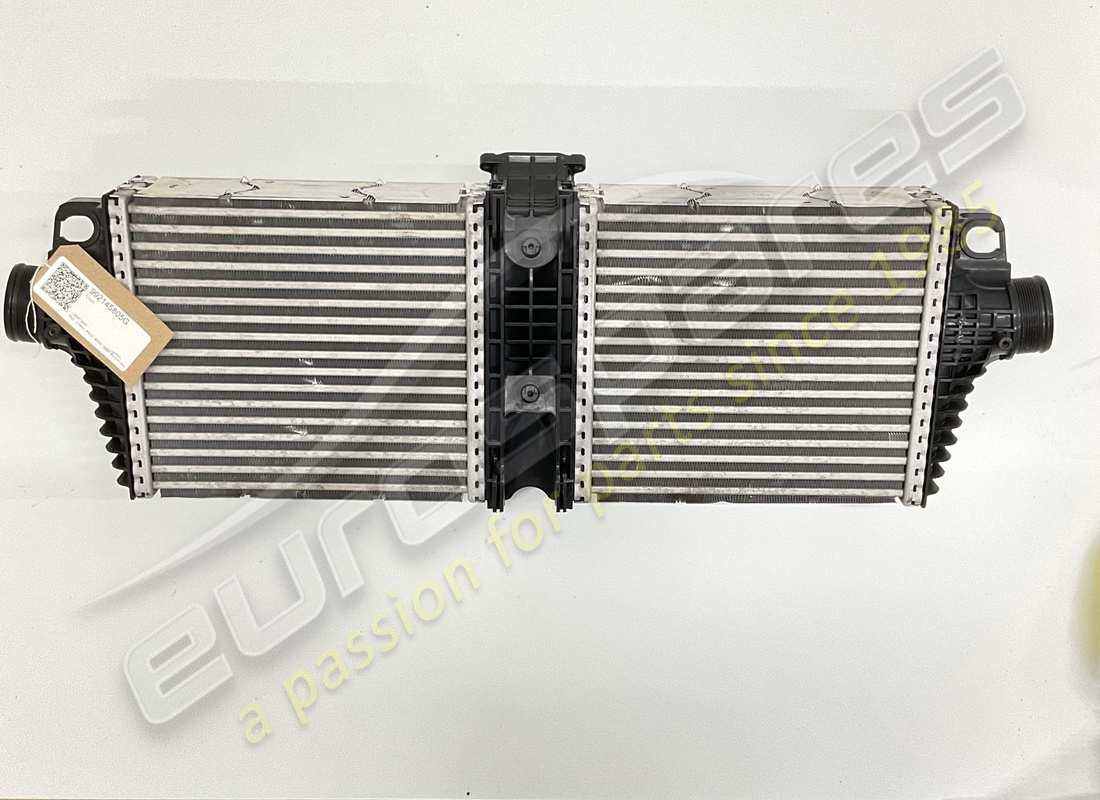 enfriador de aire de carga porsche usado. número de parte 992145805g (2)