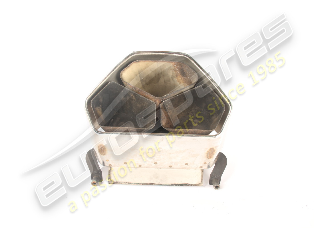 USADO Lamborghini MOLDURA DE TUBO DE ESCAPE. NÚMERO DE PIEZA 470251237 (1)