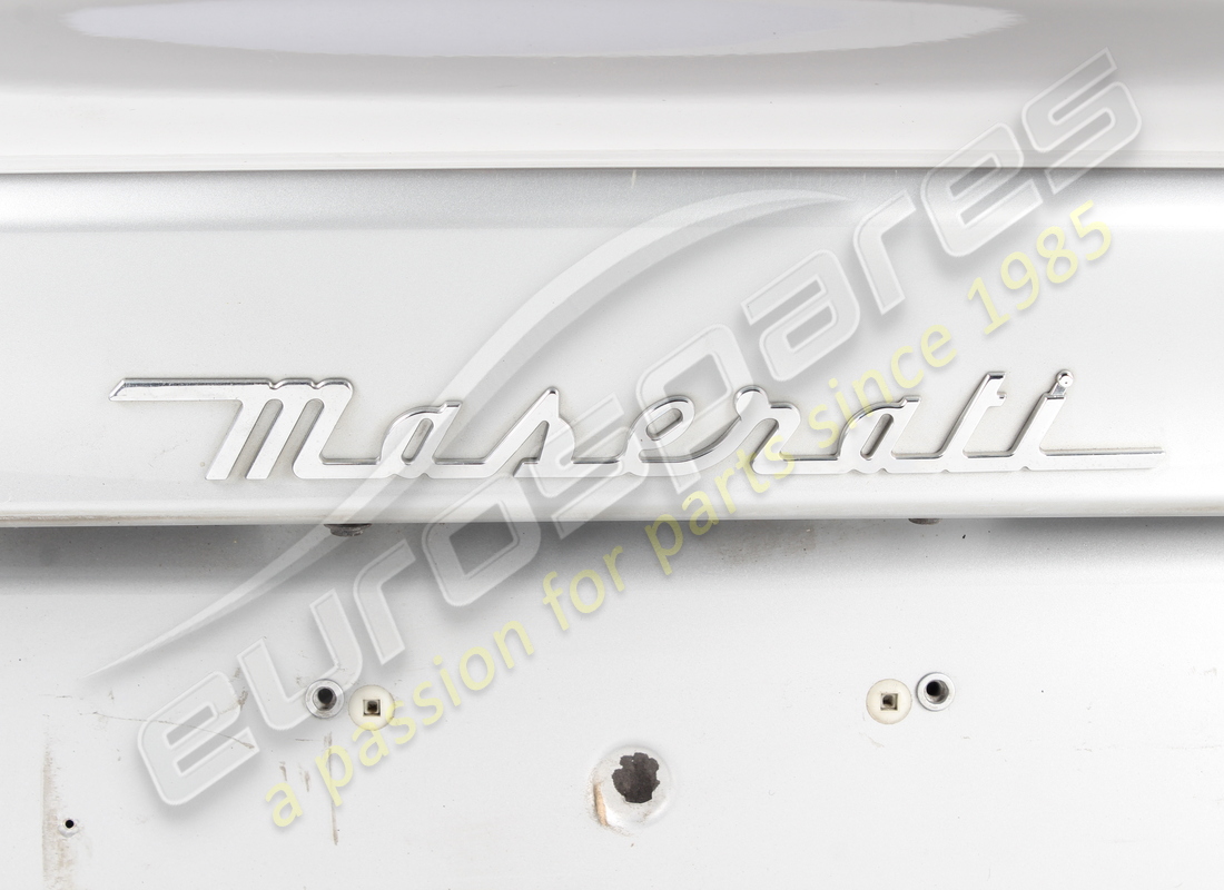 tapa trasera completa maserati usada. número de parte 673005300 (4)