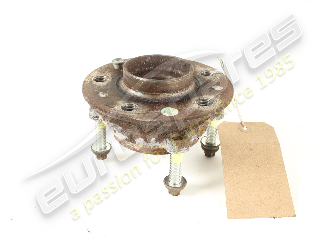 COJINETE DE RUEDA DELANTERA COMPLETO USADO Maserati. NÚMERO DE PIEZA 675000062 (1)