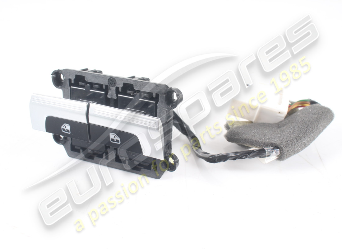 USADO FERRARI CONTROL DE ELEVALUNAS ELÉCTRICO COMPLETO. NÚMERO DE PIEZA 88495600 (1) usado ferrari control de elevalunas eléctrico completo. número de pieza 88495600 (1)