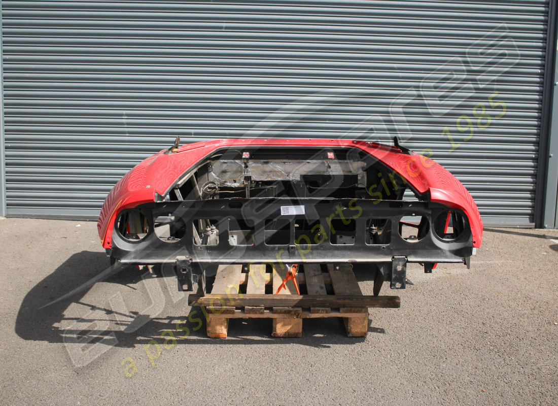 PARTE TRASERA COMPLETA Ferrari USADA - VÁLIDO PARA SPIDER. NÚMERO DE PARTE EAP1084933 (1)