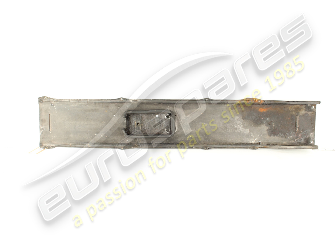 CUBIERTA DE PROTECCIÓN DE TUBERÍA DAÑADA Ferrari. NÚMERO DE PIEZA 62660200 (1)