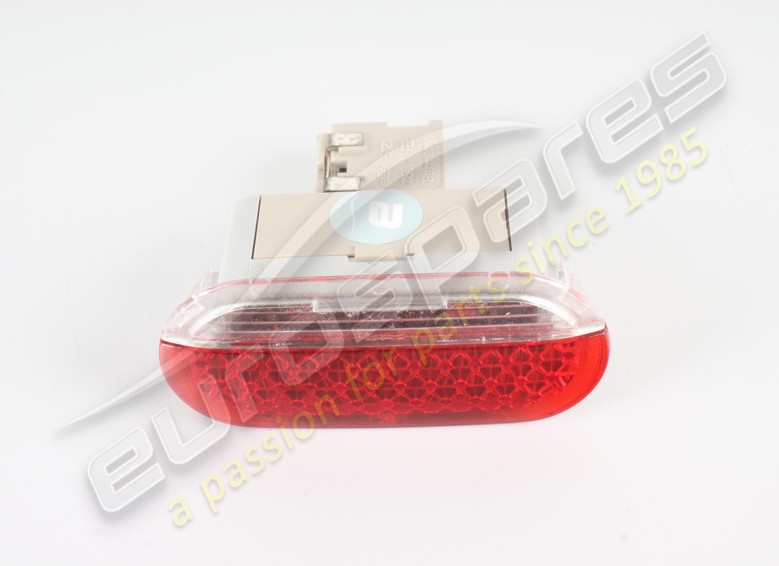 LÁMPARA DE PUERTA USADA Aston Martin. NÚMERO DE PIEZA 4G433710018 (1)
