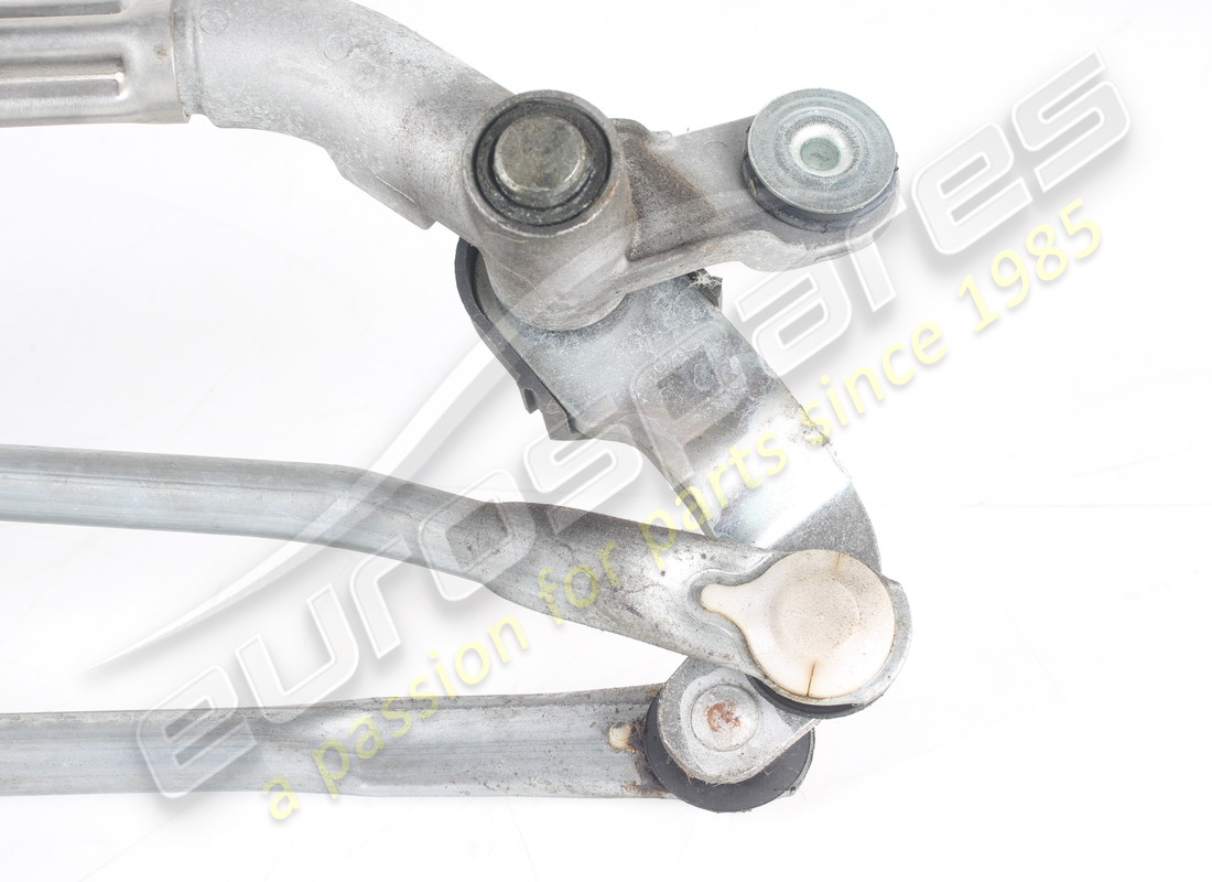 LIMPIAPARABRISAS CON MOTOR FERRARI USADO. NÚMERO DE PARTE 84198200 (3) limpiaparabrisas con motor ferrari usado. número de parte 84198200 (3)