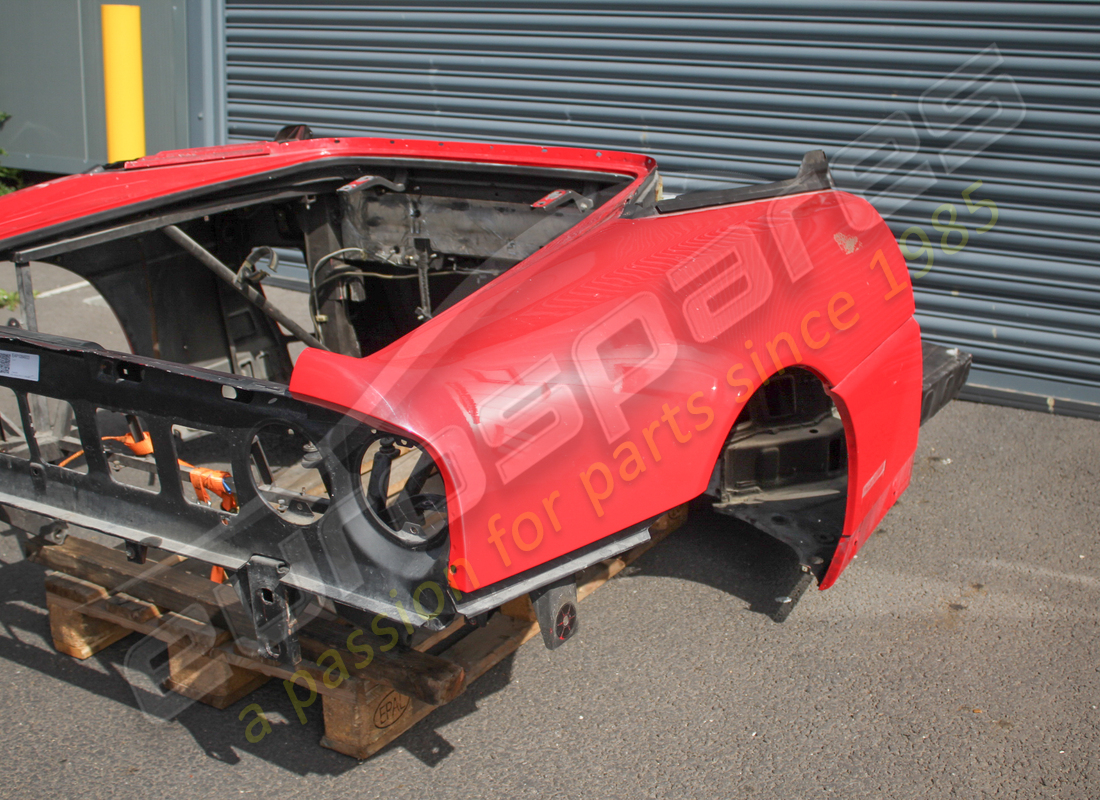 parte trasera completa ferrari usada - válido para spider. número de parte eap1084933 (2)