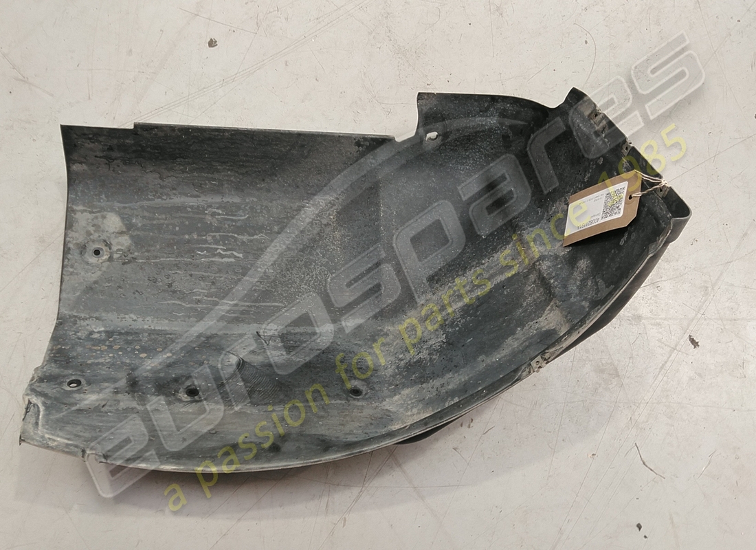 carcasa de la casa de la rueda lamborghini dañada. número de parte 400821191a (2)