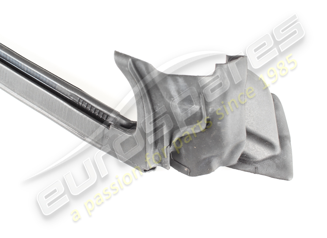 raspador de ventana interior delantero izquierdo usado ferrari. número de pieza 880299 (2)