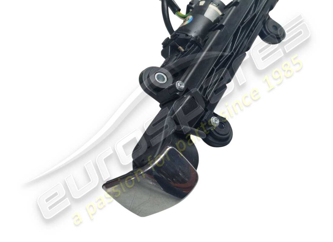 extensor de correa izquierdo ferrari usado. número de pieza 82251900 (2)