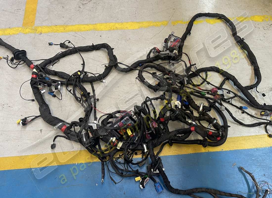 cable del cuerpo ferrari dañado. número de parte 793877 (2)