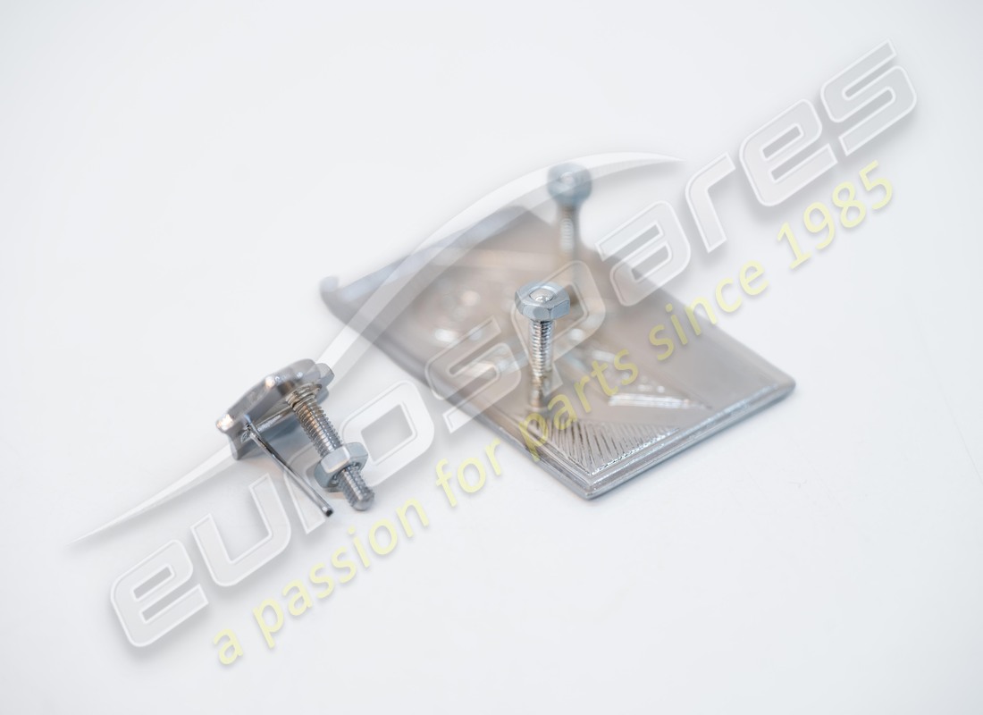 NUEVO EUROSPARES PININFARINA F CON MOTIVO DE CORONA. NÚMERO DE PIEZA 2394432000 (2) nuevo eurospares pininfarina f con motivo de corona. número de pieza 2394432000 (2)