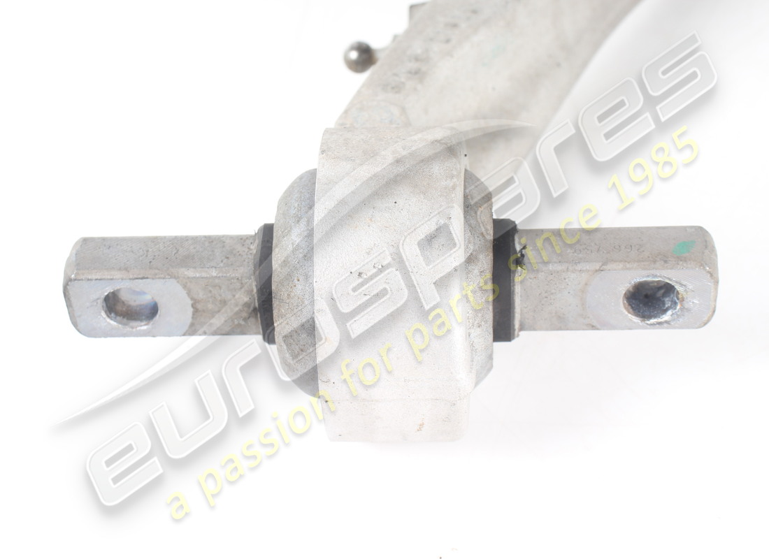 USADO FERRARI BRAZO SUPERIOR DELANTERO IZQUIERDO COMPLETO. NÚMERO DE PARTE 269262 (3) usado ferrari brazo superior delantero izquierdo completo. número de parte 269262 (3)