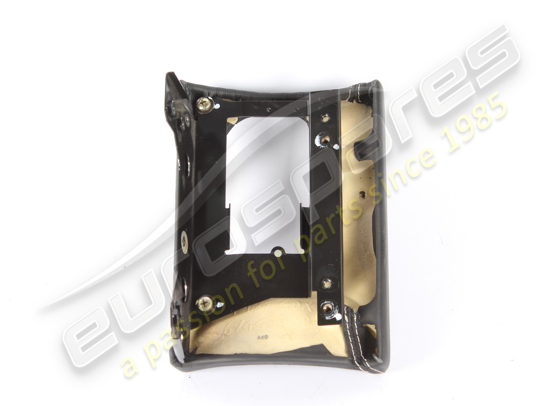 MOLDURA INFERIOR DERECHA Ferrari NEGRA 1105 USADA. NÚMERO DE PARTE 67449500 (1)