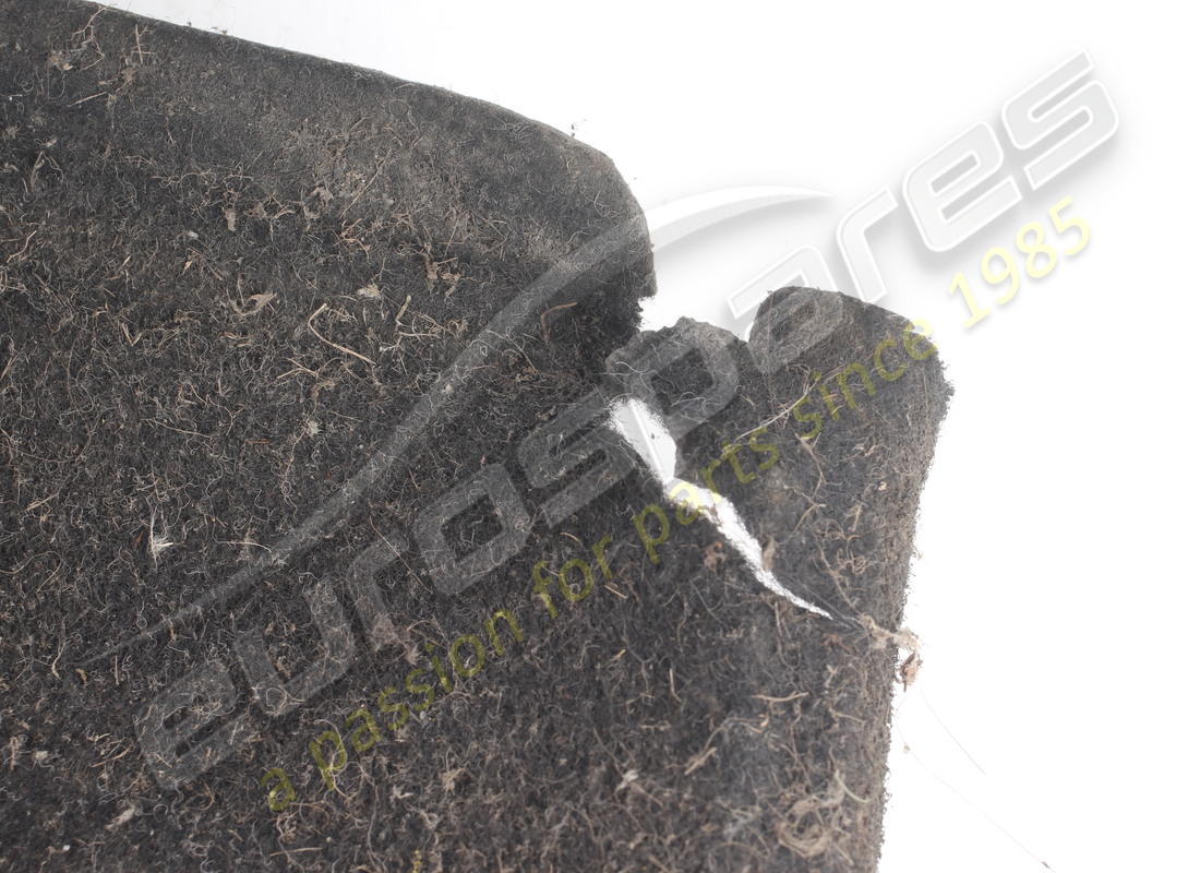 USADO FERRARI ESCUDO PARA PARTE TRASERA DELANTERA. NÚMERO DE PIEZA 86874500 (2) usado ferrari escudo para parte trasera delantera. número de pieza 86874500 (2)