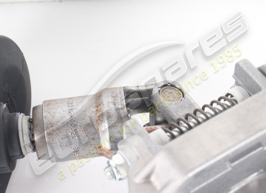 COLUMNA DE DIRECCIÓN COMPLETA FERRARI USADA. NÚMERO DE PARTE 320095 (6) columna de dirección completa ferrari usada. número de parte 320095 (6)