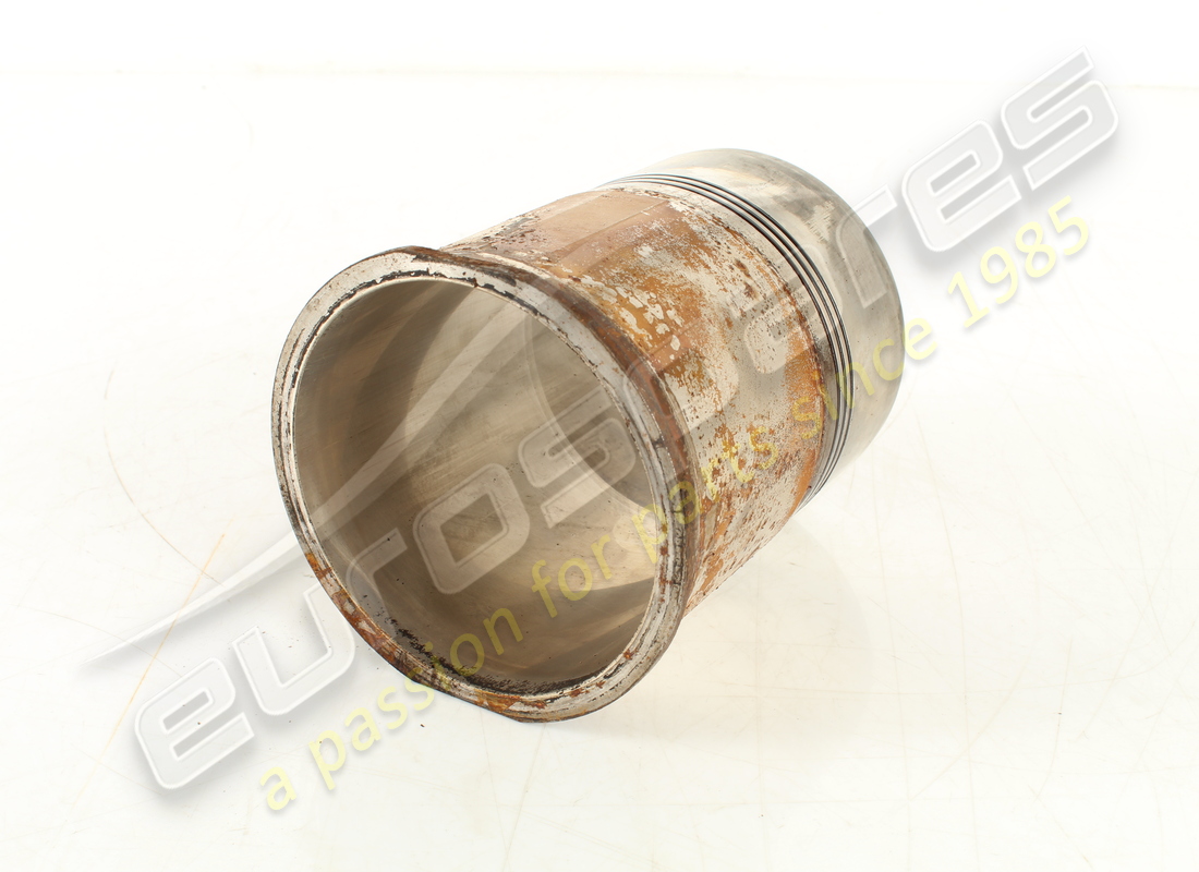 CAMISA DE CILINDRO Ferrari USADA. NÚMERO DE PARTE 243339 (1)