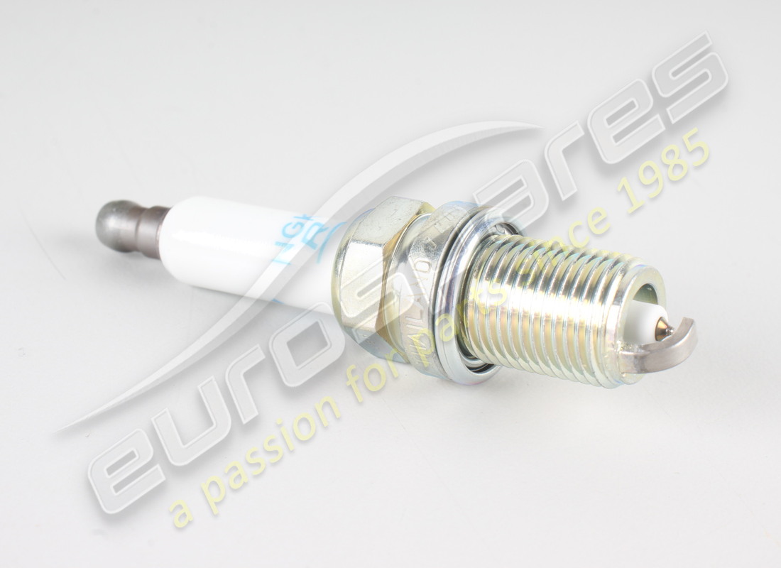 NUEVA BUJÍA NGK. NÚMERO DE PARTE 06H905601C (1) nueva bujía ngk. número de parte 06h905601c (1)
