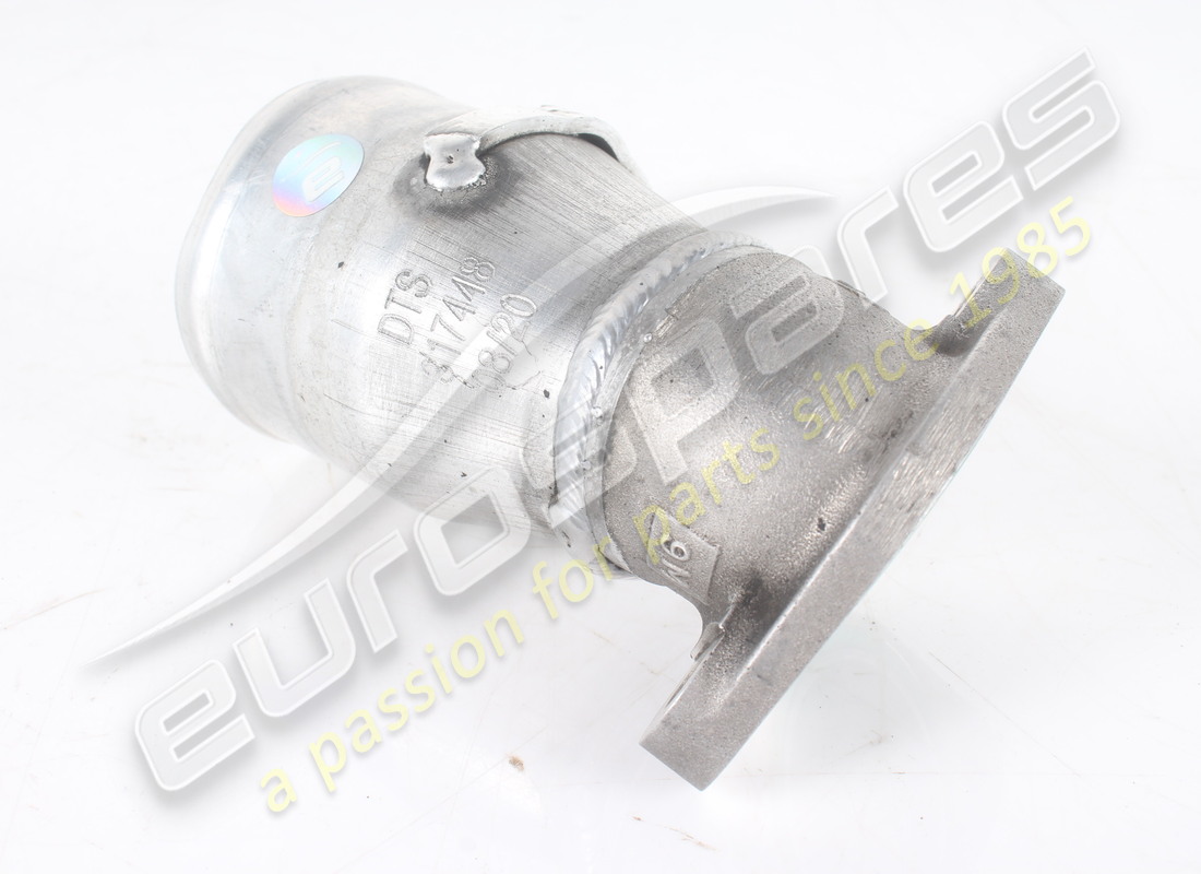 conector de manguera ferrari usado con brida. número de parte 317448 (2)