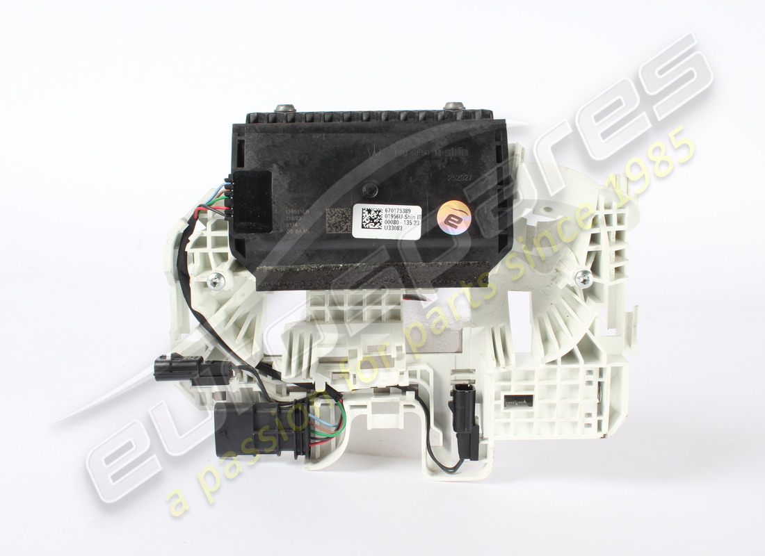 usado maserati soporte de manija de puerta exterior izquierda. número de pieza 670175389 (2)
