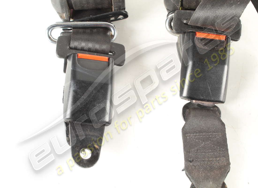 JUEGO DE CINTURONES DE SEGURIDAD TRASERO USADO FERRARI. NÚMERO DE PIEZA 60713500 (3) juego de cinturones de seguridad trasero usado ferrari. número de pieza 60713500 (3)