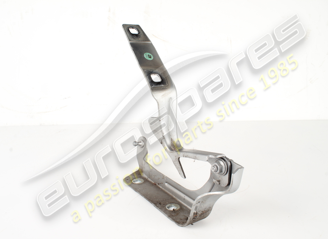 bisagra derecha de la tapa delantera maserati usada. número de pieza 670001872 (3)