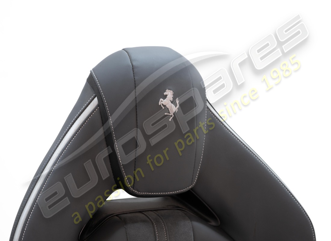 dañado ferrari estilo estándar completamente eléctrico seats con centro de alcántara y almohadillas de cuero, caballo cosido en el reposacabezas. número de pieza eap1563082 (2)