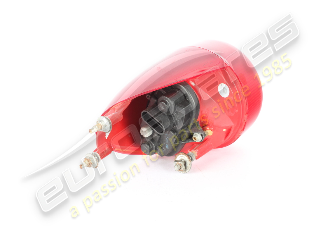 luz trasera interior izquierda ferrari dañada. número de pieza 185669 (2)