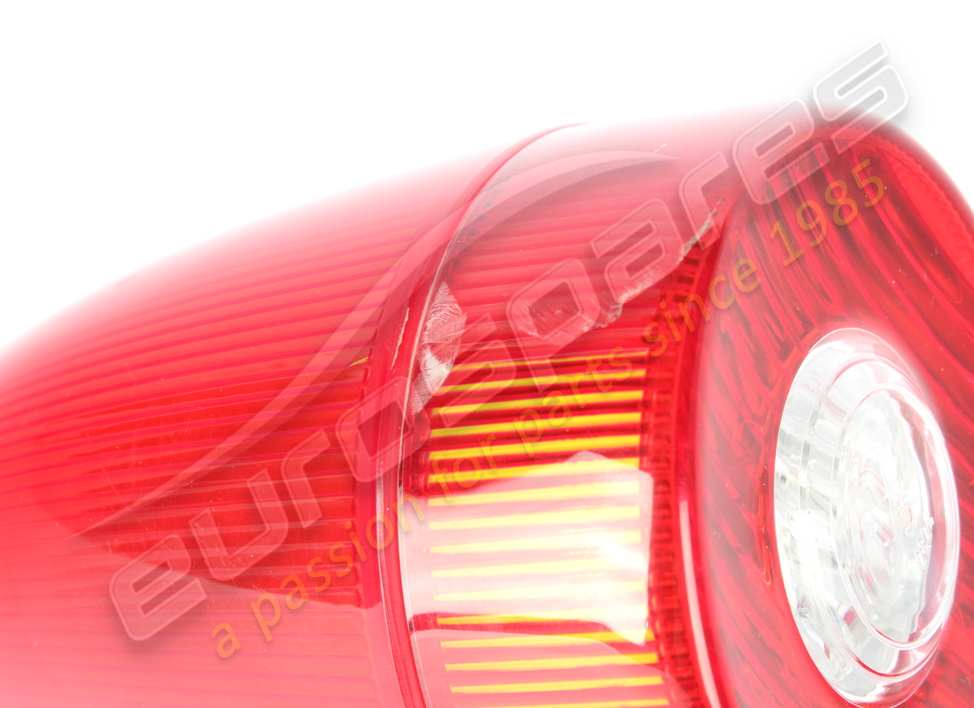 luz trasera interior izquierda ferrari dañada. número de pieza 185669 (3)
