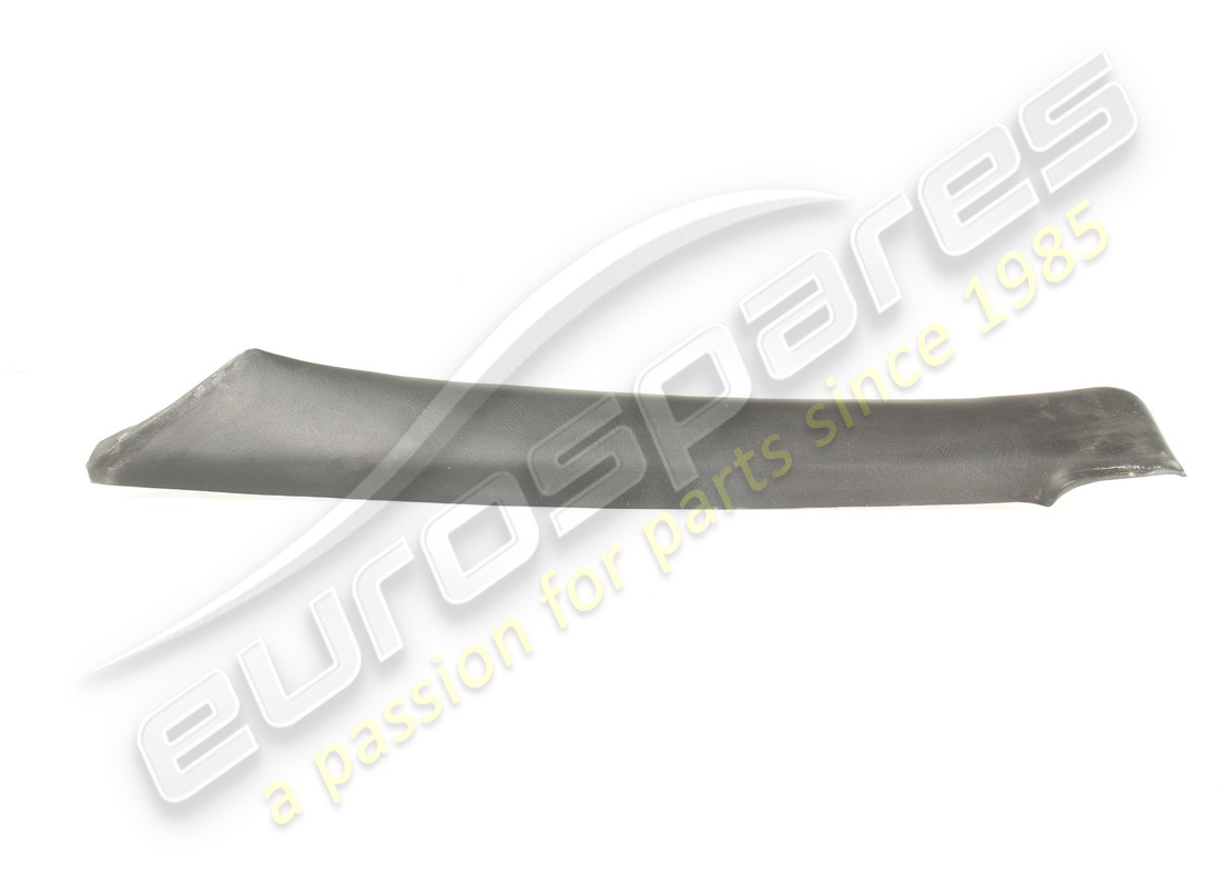 MOLDURA DE POSTE DELANTERO IZQUIERDO CUBIERTA Ferrari USADA. NÚMERO DE PIEZA 62203900 (1)