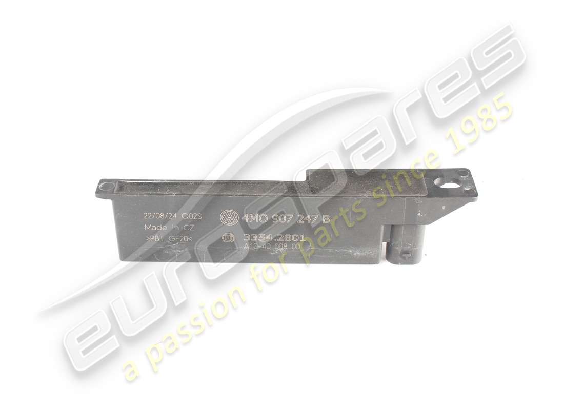 ANTENA USADA Porsche PARA ACCESO Y . NÚMERO DE PIEZA PAB90724700 (1)