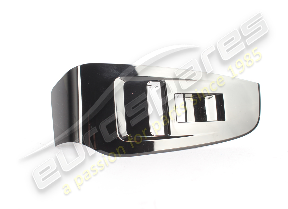 USADO Maserati MOLDURA DE ELEVALUNAS ELÉCTRICO DE PUERTA TRASERA IZQUIERDA. NÚMERO DE PIEZA 673014513 (1)