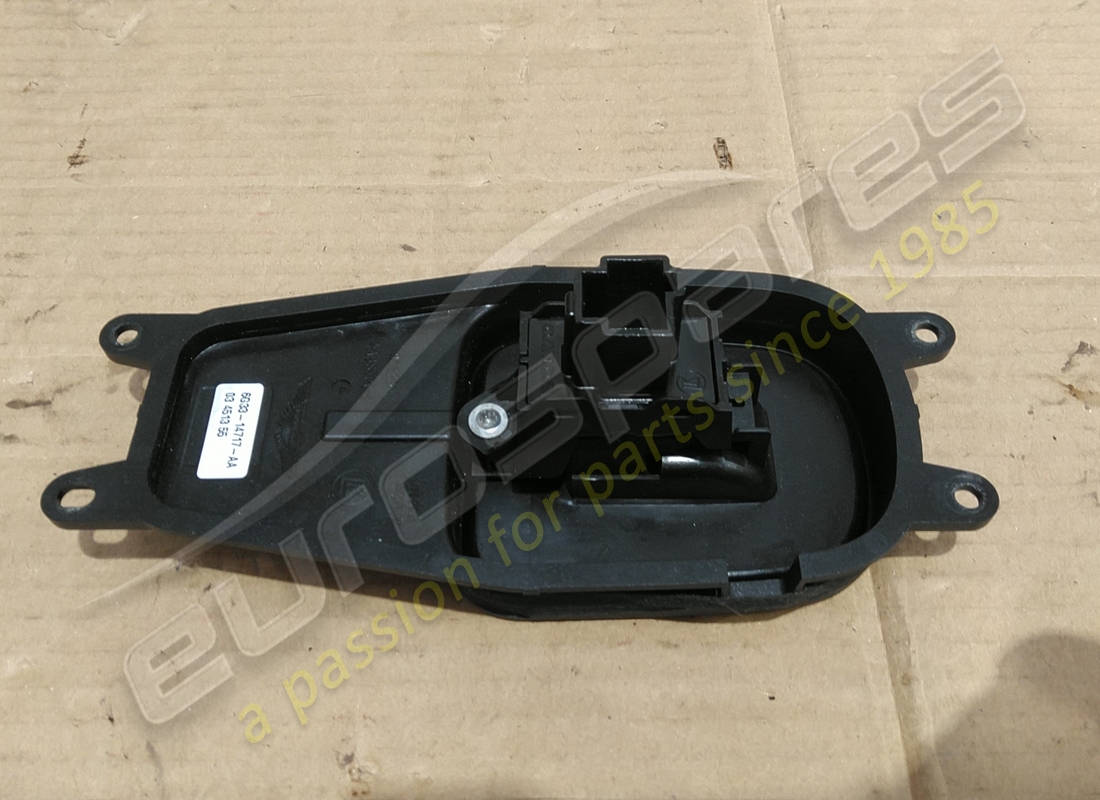 interruptor de elevador de ventana aston martin usado, lado del pasajero. número de pieza 6g3314717aa (2)