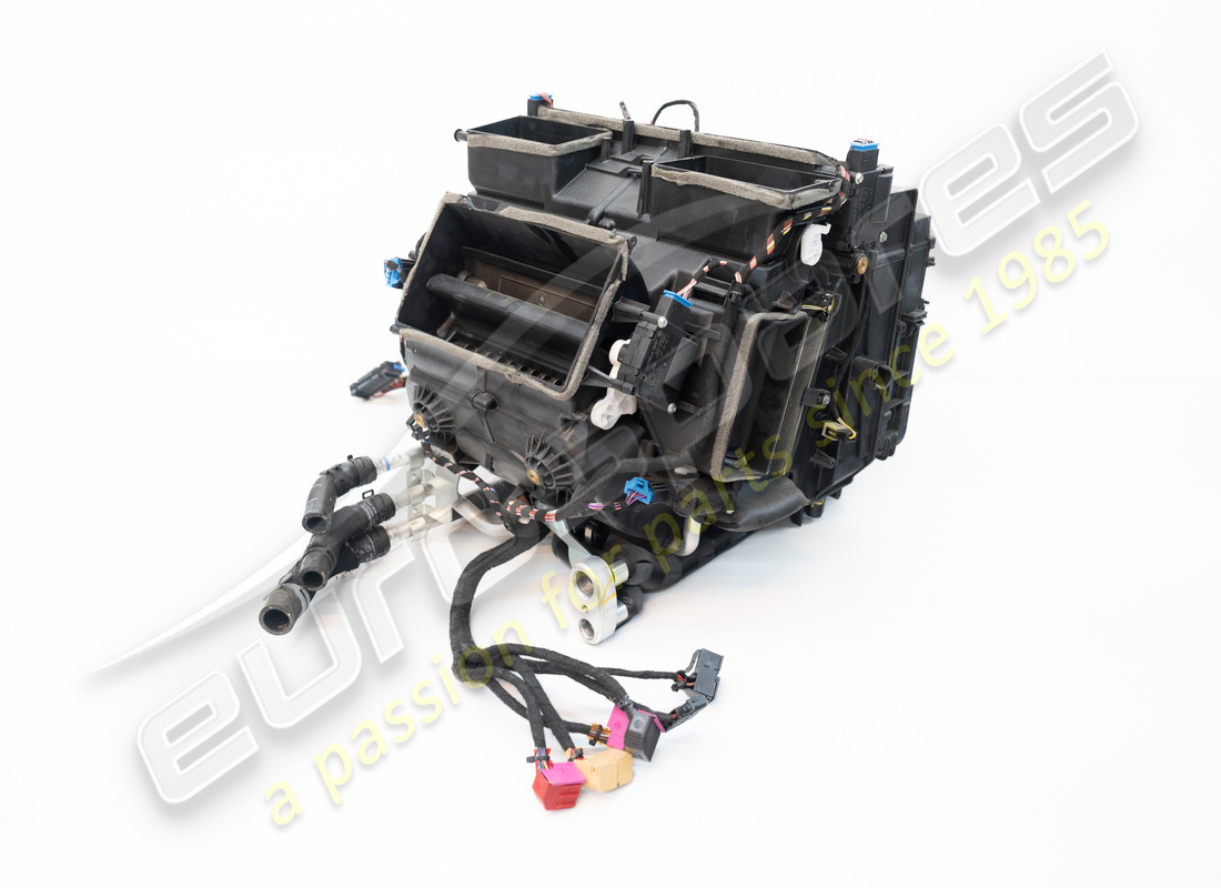 matriz del calentador dañada lamborghini. número de pieza 400820351c (2)