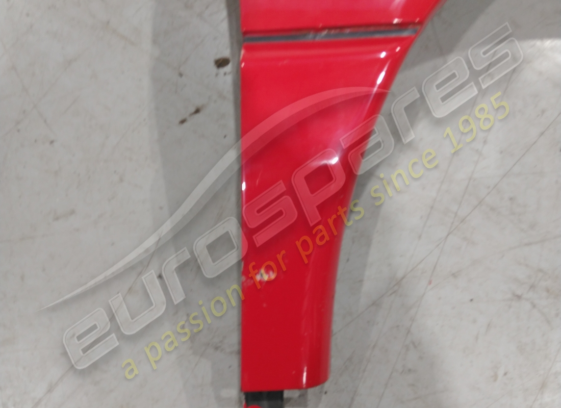 dañado ferrari guardabarros delantero derecho completo. número de parte 63962100 (2)
