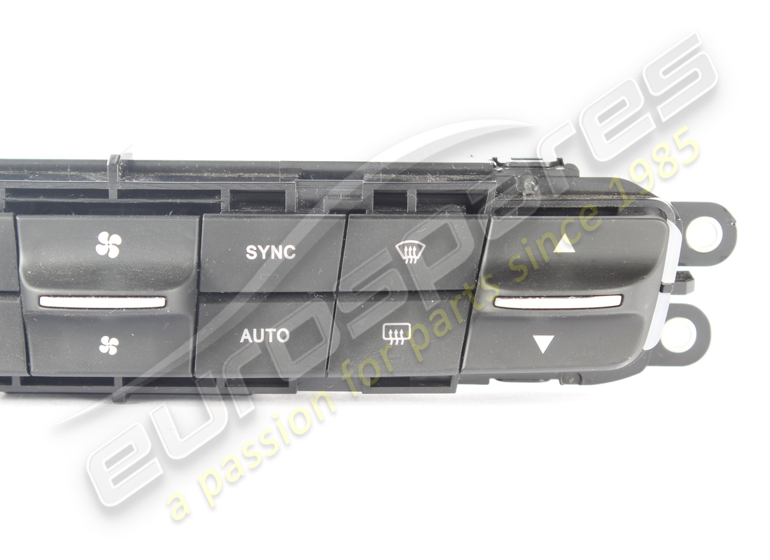 usado maserati control de a/c delantero. número de parte 670074920 (3)