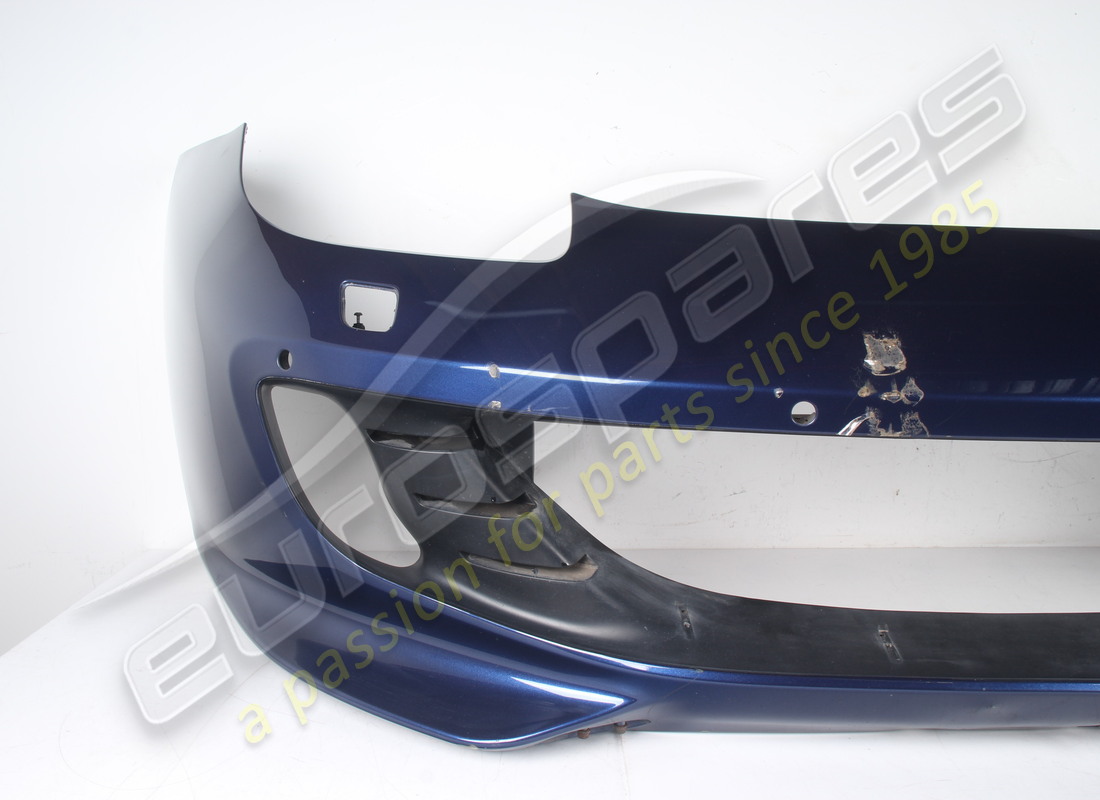 PARACHOQUES DELANTERO FERRARI USADO. NÚMERO DE PARTE 89047110 (2) parachoques delantero ferrari usado. número de parte 89047110 (2)