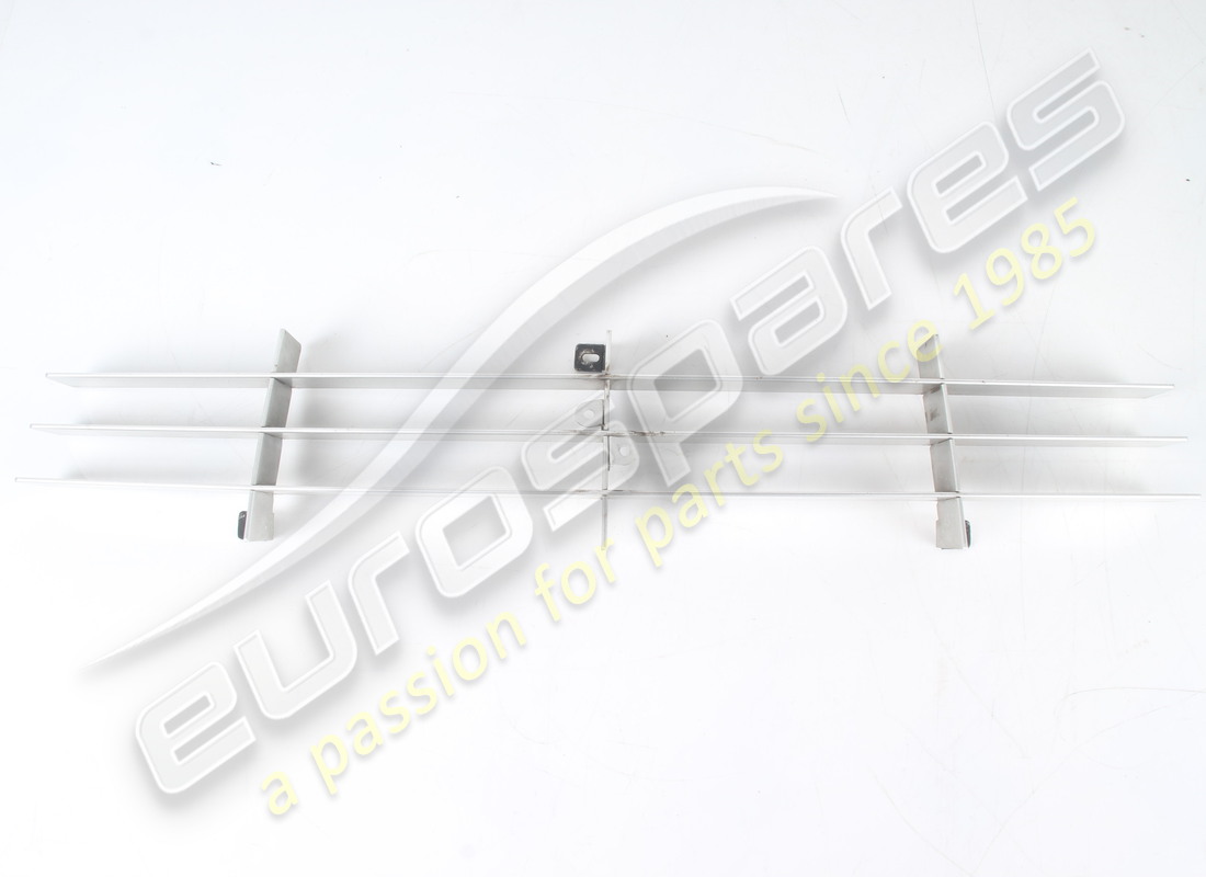 rejilla del panel inferior ferrari usada. número de parte 61736800 (2)