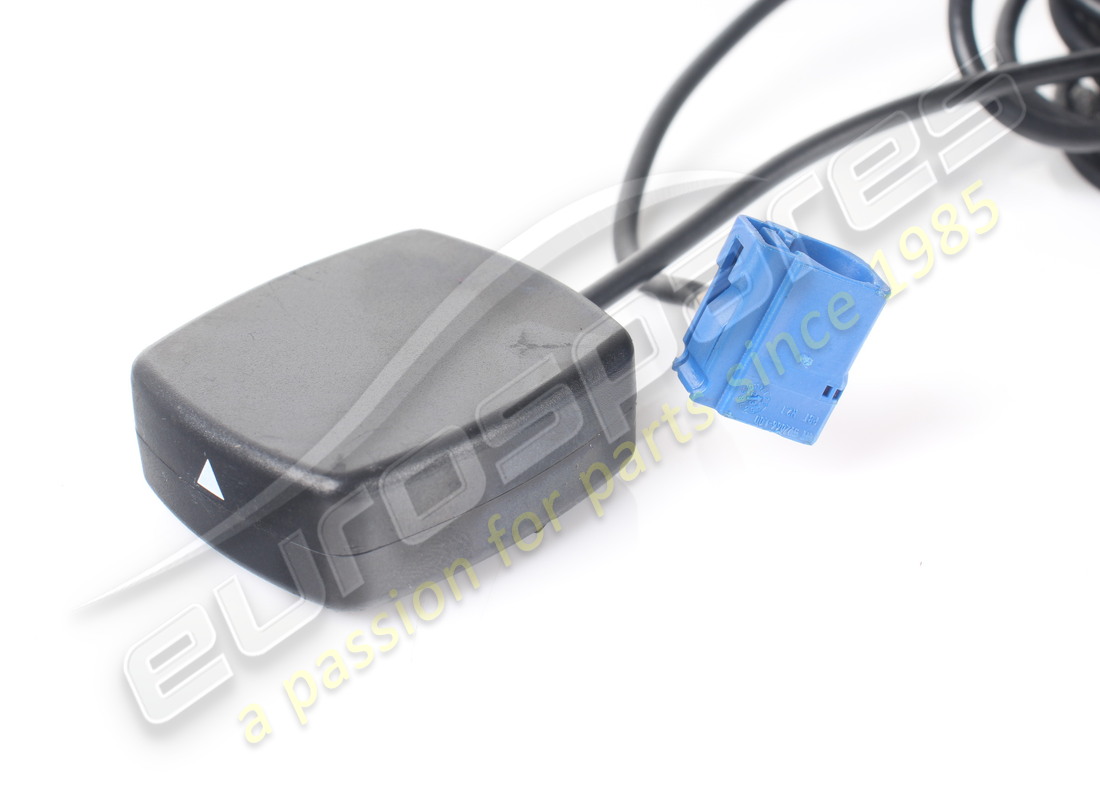 ANTENA GPS FERRARI GLONASS USADA. NÚMERO DE PARTE 336506 (2) antena gps ferrari glonass usada. número de parte 336506 (2)