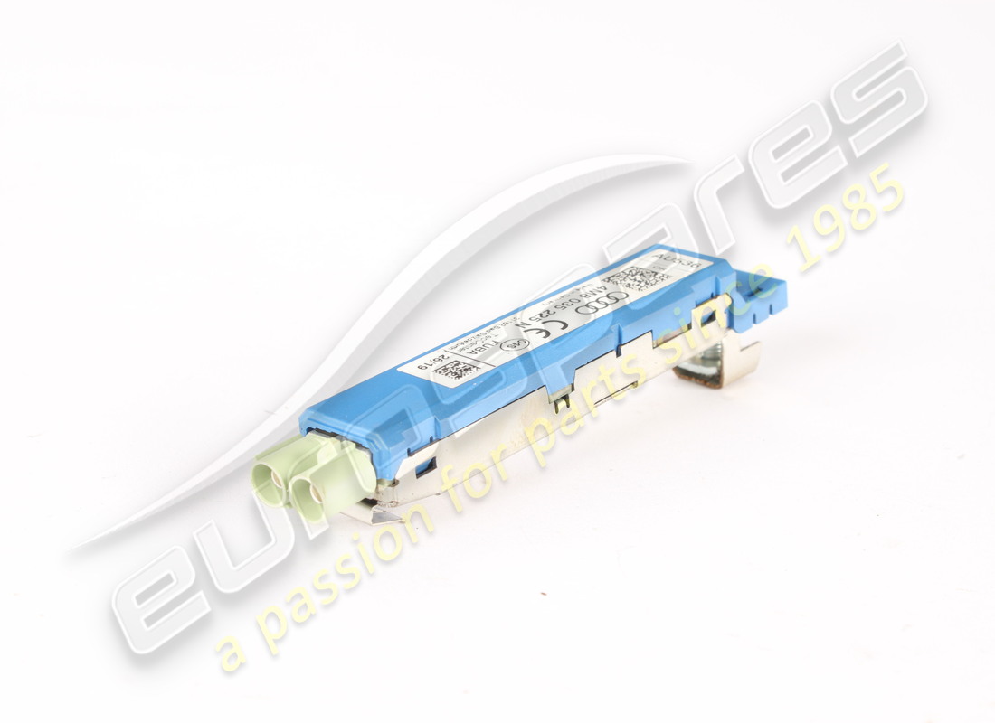 amplificador de antena usado lamborghini am/fm/tv/dab rd/na. número de pieza 4m8035225n (2)