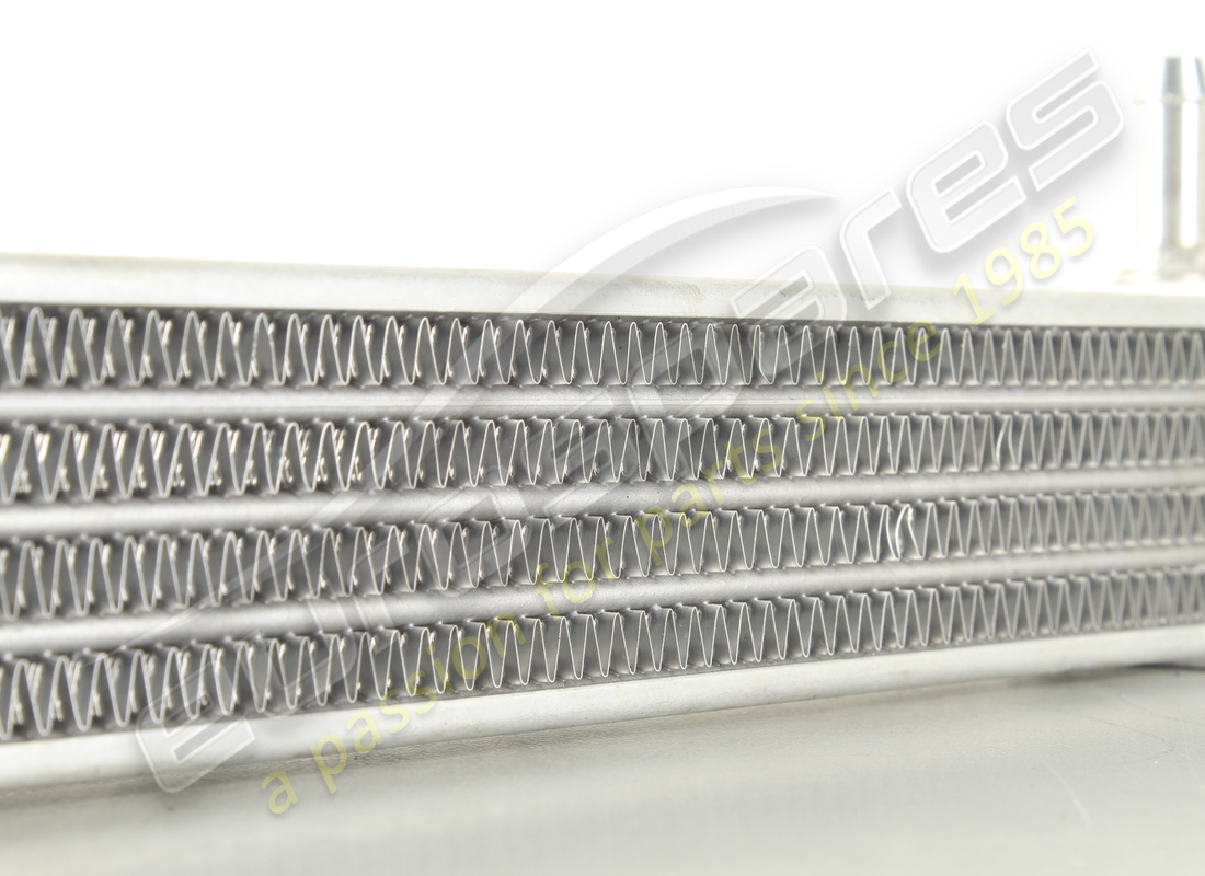 nuevo conjunto de refrigeración y soporte aston martin. número de pieza 9d337869ca (4)