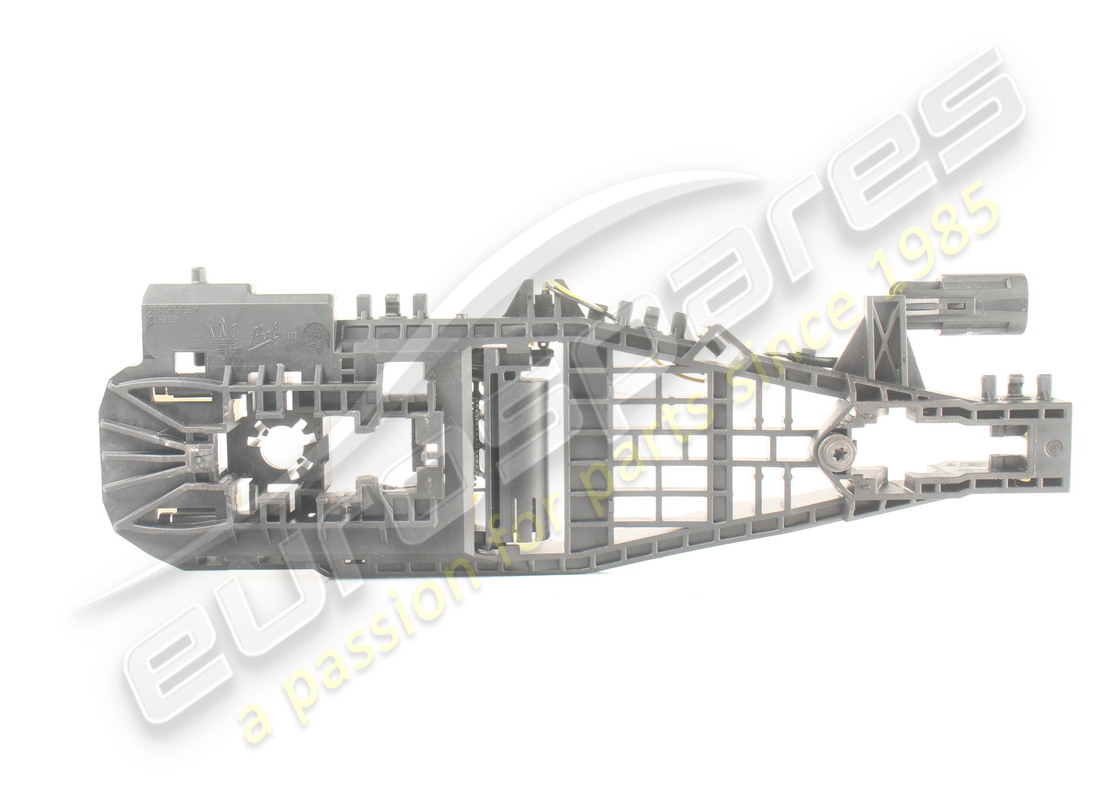 USADO Maserati SOPORTE DE RETENCIÓN DE MANIJA EXTERIOR IZQUIERDA. NÚMERO DE PIEZA 670005603 (1)