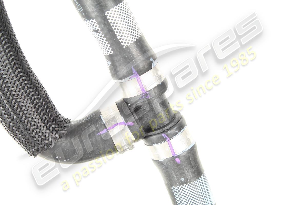 TUBO NUEVO MASERATI DEL RADIADOR SECUNDARIO. NÚMERO DE PIEZA 670003288 (2) tubo nuevo maserati del radiador secundario. número de pieza 670003288 (2)