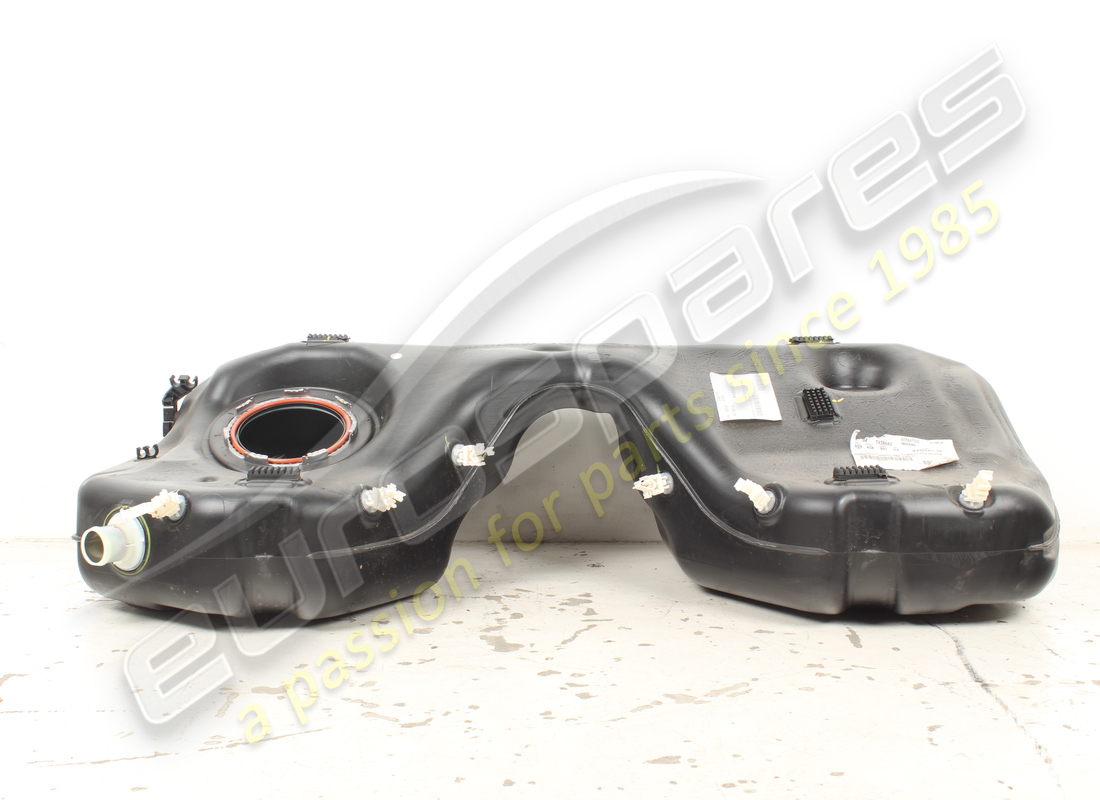 conjunto de tanque de combustible usado maserati. número de pieza 675001696 (2)