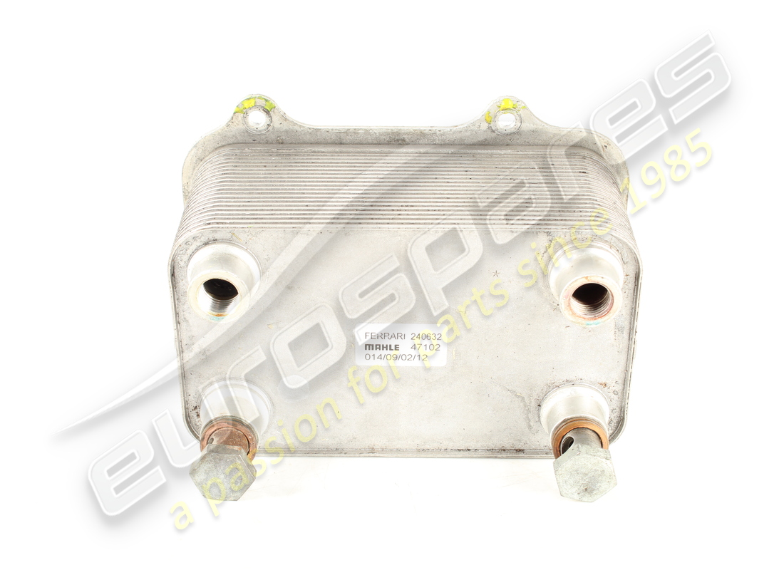 INTERCAMBIADOR DE CALOR DE ACEITE FERRARI USADO. NÚMERO DE PARTE 240632 (1) intercambiador de calor de aceite ferrari usado. número de parte 240632 (1)