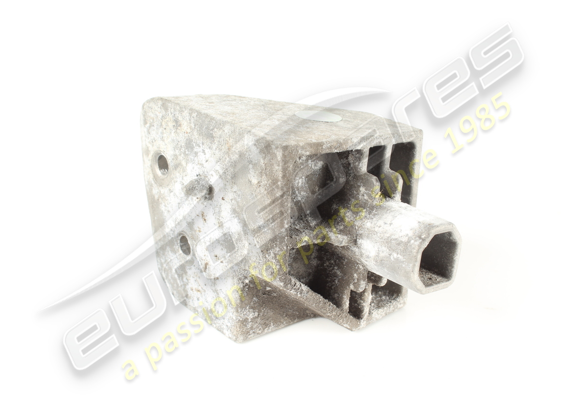 usado maserati staffa completo sup.dx.supp. radia. número de pieza 670001324 (2)