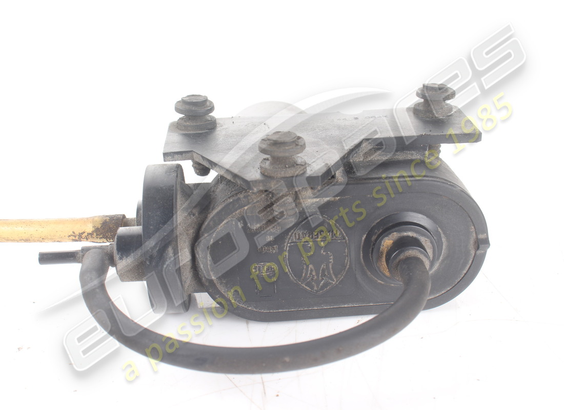 bomba de vacío usada maserati. número de pieza 325520172 (4)