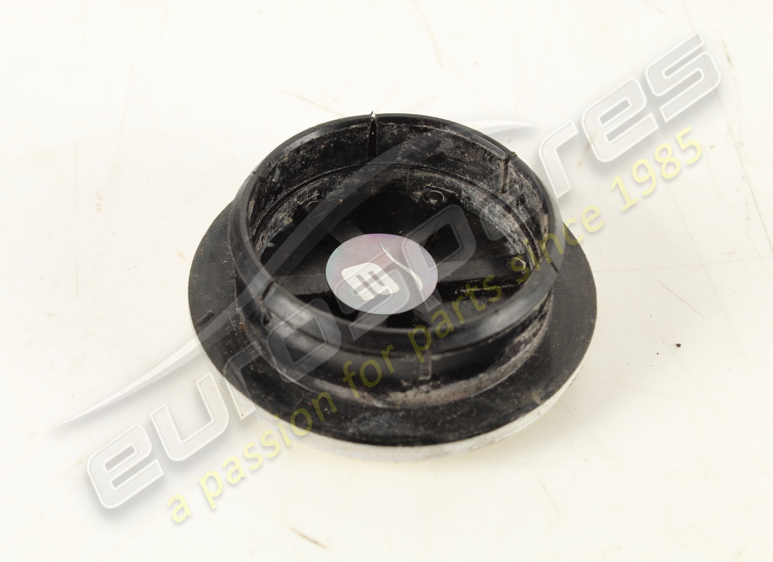 insignia de rueda ferrari usada. número de parte 108947a (3)